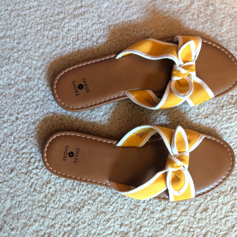 Sand and shore sandals